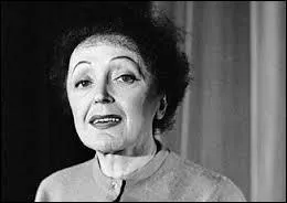 Sous quoi le corps de Piaf doit-il frémir ?