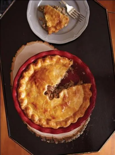 Comment s'appelle, au Québec, ce mets incontournable du "Temps des Fêtes" ?