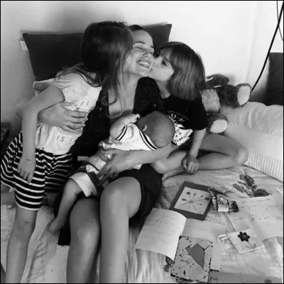 Déjà maman de deux filles, Lilou et Moïra, Lucie Lucas donne naissance à son troisième enfant, un petit garçon prénommé Milo, le ...