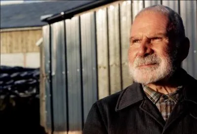 Acteur, mais aussi humoriste à ses heures, il se qualifiait lui même de "comédien-paysan" !