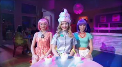 Dans quel magasin Liv chante-t-elle une chanson ?