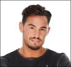 Comment s'appelle ce Marseillais qui porte le secret : "Je suis né en prison" ?