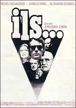 Duchaussoy, Vanel et Mme Stewart s'agitent. Mais de qui s'agit-il ?