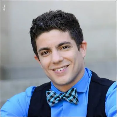 Comment s'appelle-t-il en réalité ?