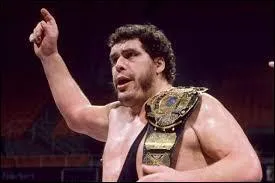 Comment s'appelle cet Hall of Famer ?