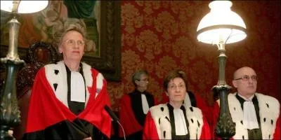 Quelle femme fut la première présidente de la Cour de cassation de 1984 à 1988 ?
