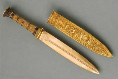 De quelle civilisation provient cette dague ?