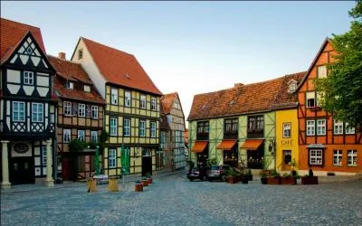 Laquelle de ces villes ne se situe pas en Allemagne ?