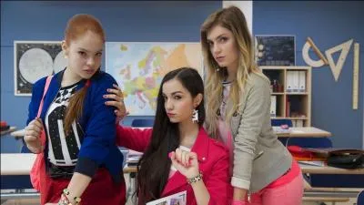 Comment s'appellent les 3 filles les plus populaires ? (De gauche à droite)