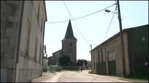 Village lorrain de 82 habitants dans l'arrondissement de Commercy, Dagonville se situe dans le département ...