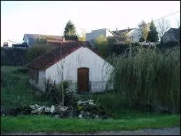Village Côte-d'Orien, Dampierre-en-Montagne et ses 82 habitants se situent en région ...