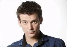 Quels personnages sont morts à présent dans PBLV ?