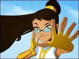 Qui a des lunettes parmi les Amazones ?