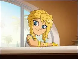 Qui est celle qui se casse la jambe ?