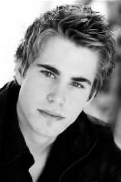 Qui est ce présentateur télé ?