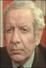 Acteur qui a figuré dans de très nombreux films, je suis ?