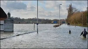 Cette semaine (28 décembre), dans quel pays y a-t-il eu des inondations assez importantes, qui ont nécessité l'intervention de l'armée ?