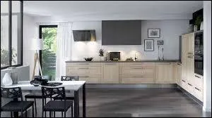 Une nouvelle mode a été lancée pour les cuisines. Pendant plusieurs années, il était tendance de les faire en blanc, mais la cuisine vient de passer du côté obscur de la force... En devenant plus sombre. C'est dommage pour l'entreprise Benjamin Moore, qui avait récemment annoncé la couleur 2016 :