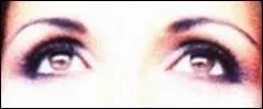 A qui sont ces yeux?