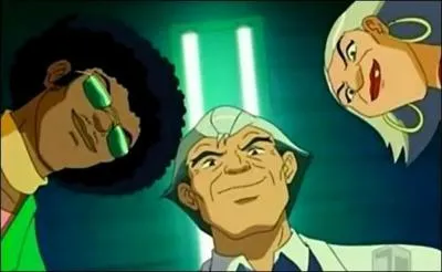 Quel est le groupe ennemi principal des Spies ?