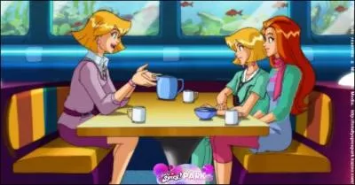 Pourquoi la mère de Clover est-elle venue ?