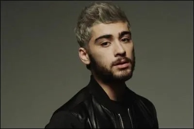 Quelle est la première musique qu'il a sorti en tant qu'artiste solo ?