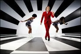 Le 20 mars 2015, il y a une &eacute;clipse solaire totale, visible, entre autres, de la France (80 %). Qui a chant&eacute; &laquo; Le lundi au soleil &raquo;, qui traite de cet astre ?