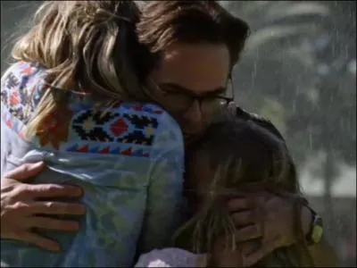 Comment s'appelle la fille de Mitch ?