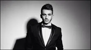 Quel chanteur français interprète "Là c'est die" ?