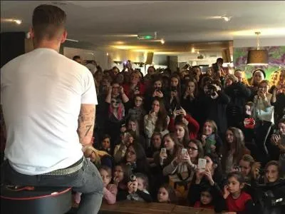 Qui est l'idole de M Pokora ?