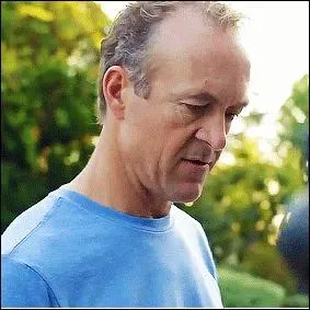 Comment s'appelle son père ?