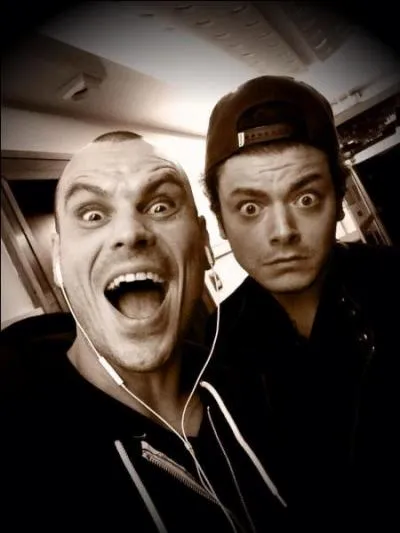 Comment s'appelle son assistant personnel ?