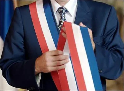 Qui était le maire de Paris de 1870 à 1871 ?