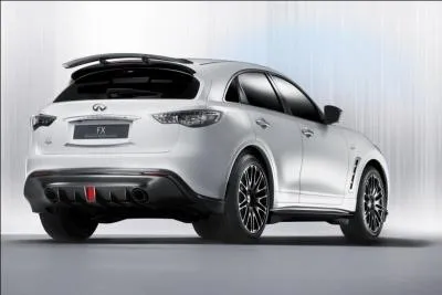 Quelle est la filiale automobile haut de gamme de la marque Nissan ?