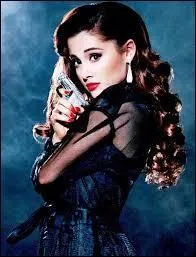 Quel ex d'Ariana voulait embrasser Perrie Edwards sous le gui ?