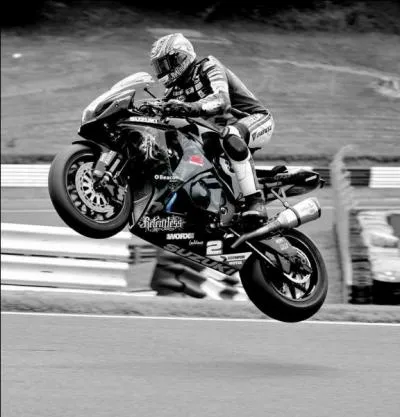 La moto est le moyen de transport le plus sûr.