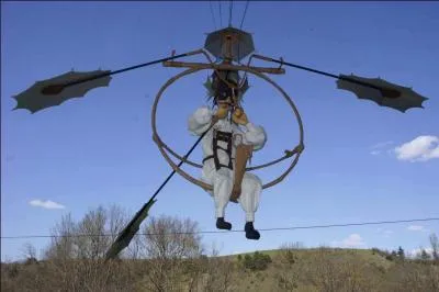 "L'ailobra" a été réalisé d'après d'autres dessins de de Vinci. Celui-ci fonctionne, n'est-ce pas ?