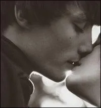 Dans quelle chanson de Georges Brassens peut-on entendre les paroles suivantes : "...Un culte véritable et, quand je perds aux boules
En embrassant Fanny, je ne pense qu'à vous..." ?