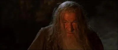 À qui Gandalf s'adresse-t-il lorsqu'il prononce la très populaire réplique "Vous ne passerez pas ! " ?