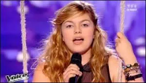 Comment s'appelle cette fille qui a participé à The Voice et qui est maintenant connue ?