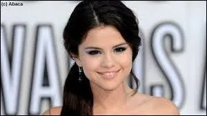 Quelle était la chanson de Selena Gomez en 2015 ?