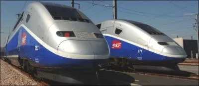 1 janvier 1938 - La Société nationale des chemins de fer français, SNCF fut créée.