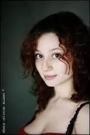 Comment s'appelle la copine de Clem ?