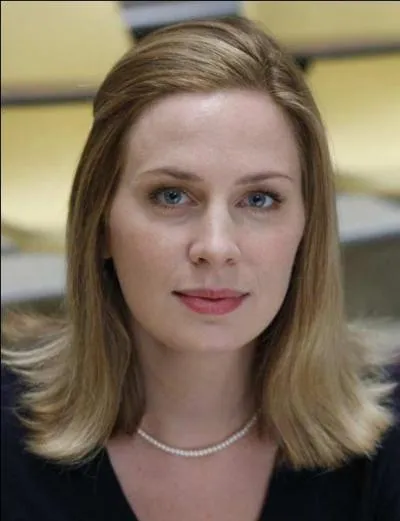 Quel surnom House donne-t-il à Amber ?