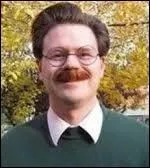 Tout le monde ne peut pas ressembler à Brad Pitt ! 
De quel personnage Simpson est-il le sosie ?