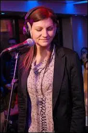 Quelle chanteuse est la soeur de Keen'V ?