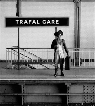 Un coup pareil, &ccedil;a vous met Abba ! Nous sommes ici dans une station qui est une gare, mais laquelle ?