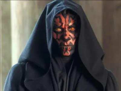 Combien de lame(s) à le sabre laser de Dark Maul ?