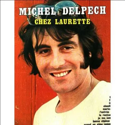 J'avais des ........ blanches, 
 Un gros ceinturon, 
 Une chemise ouverte 
 Sur un médaillon. 
 C'était mon sourire 
 Mon atout majeur. 
 Je m'éclatais comme une bête 
 Quand j'étais chanteur.