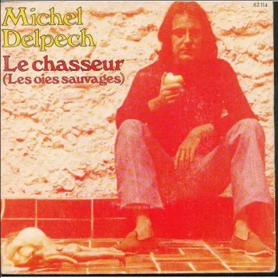 Je comprends plus grand'chose, aujourd'hui 
 Mais j'entends quand même ........ que j'aime 
 Et ça distrait ma vie.